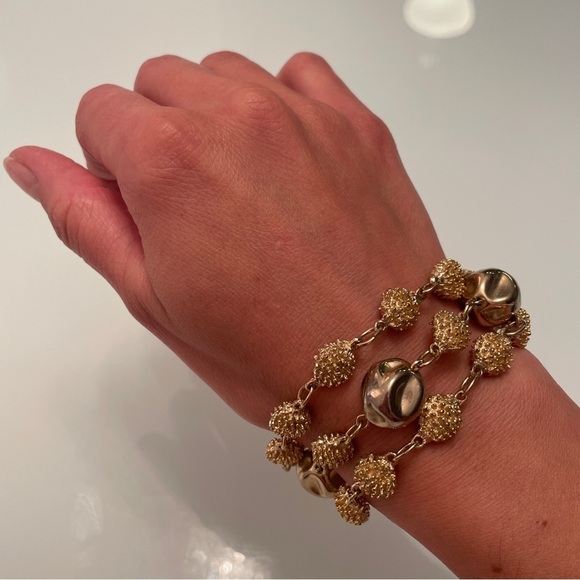 Vintage Unsigned Textured Ball Beads Multi Strand Gold Tone Bracelet Mon… - Picture 8 of 8